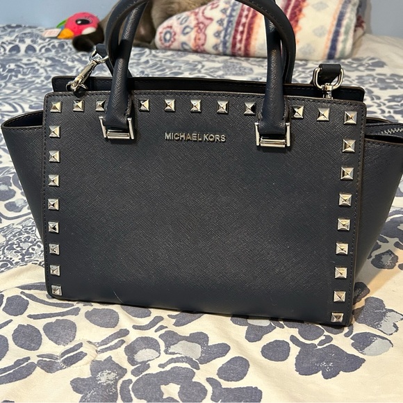 Navy blue Michael Kors handbag and wallet - Picture 2 of 10